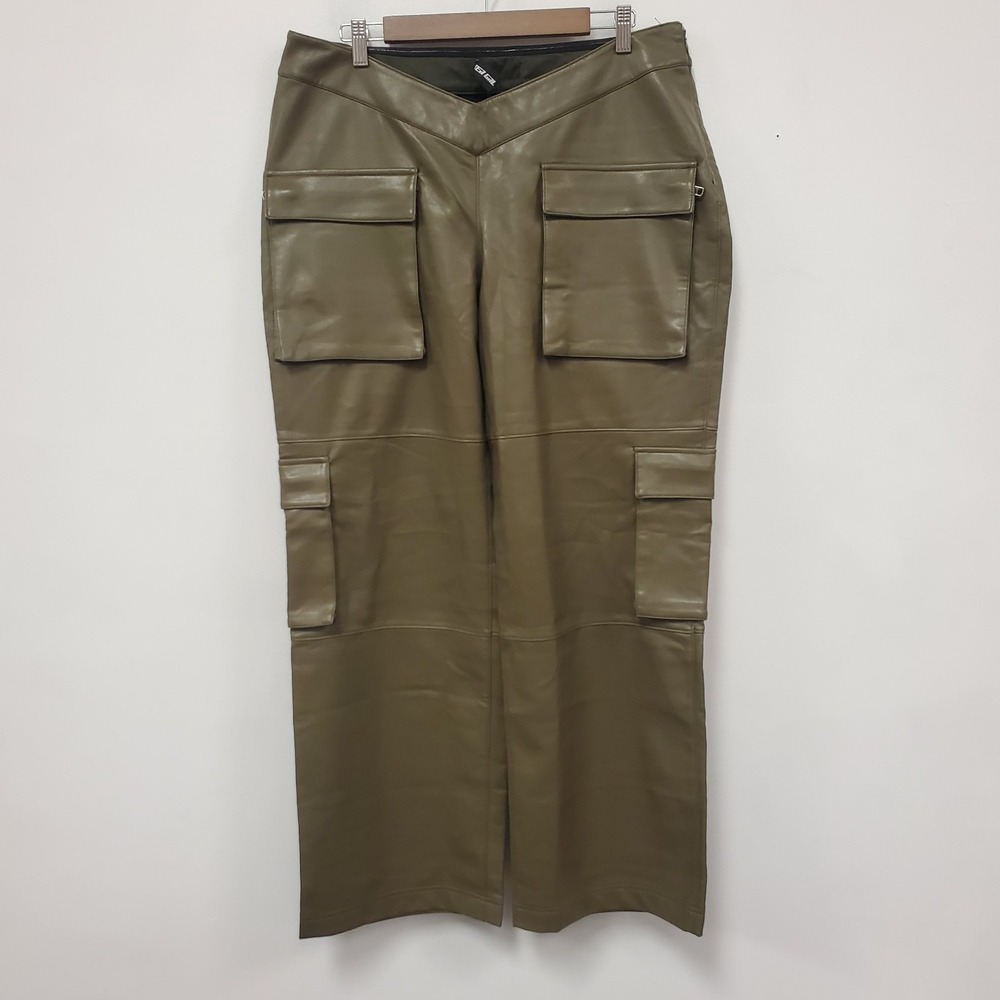 Poster Girl Womens Wide Leg Faux Leather Cargo Pants Size 1X Utility Rave Grunge
